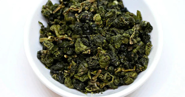 Herbata oolong – właściwości, rodzaje i parzenie